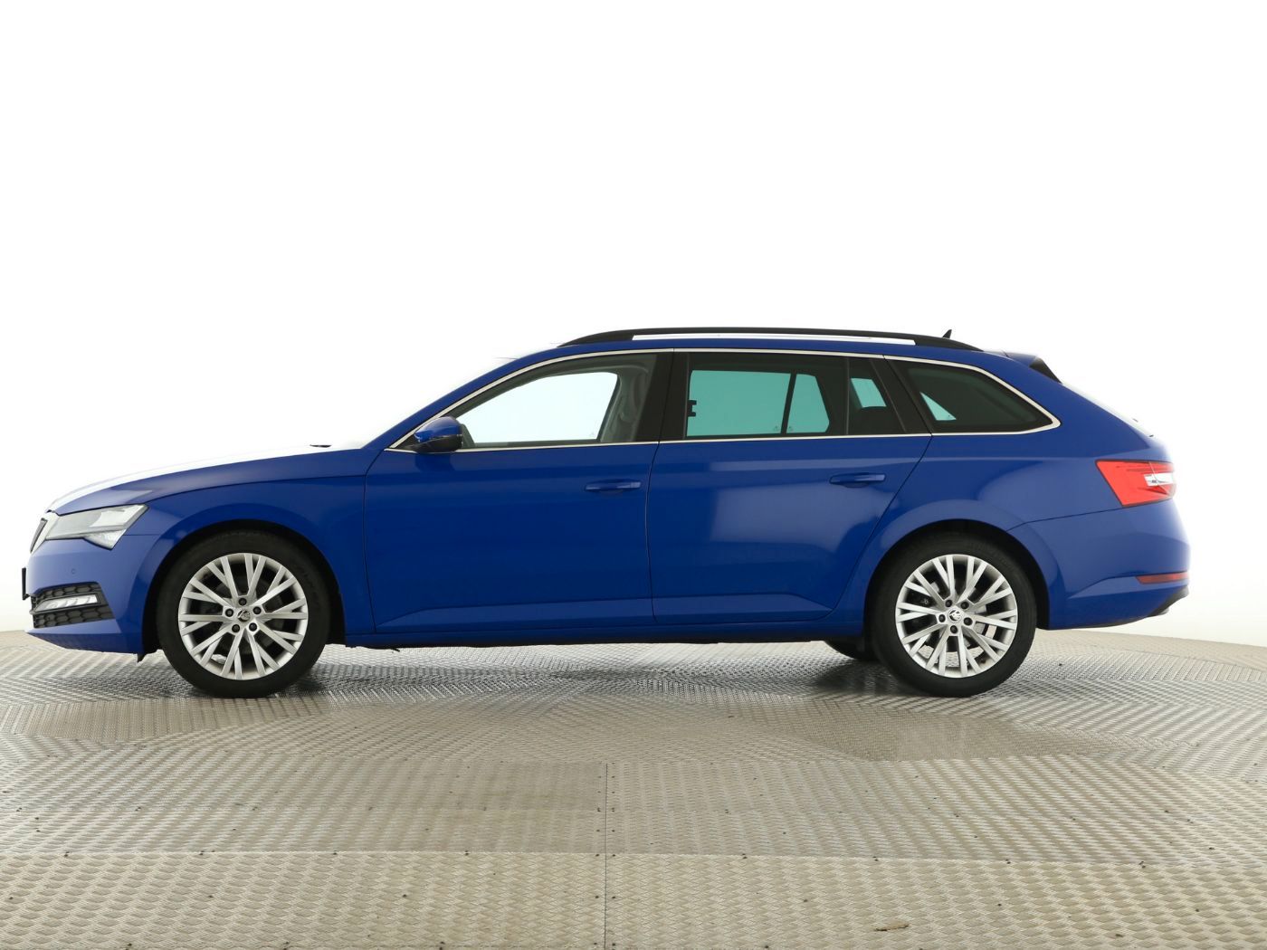 Skoda Superb - Bild 4