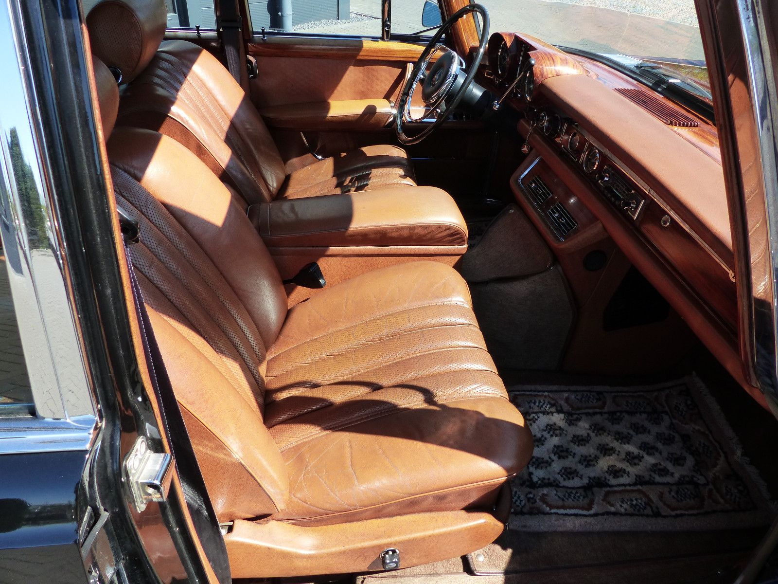 Fahrzeugabbildung Mercedes-Benz 600
