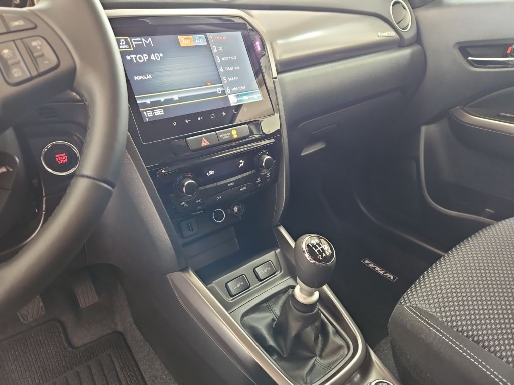 Fahrzeugabbildung Suzuki Vitara 1.4 Mild Hybrid Allrad Comfort Navi LED