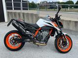 KTM Duke 890 R 