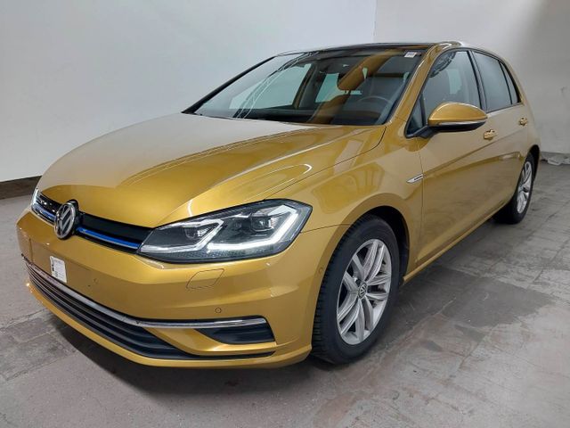 Volkswagen Golf 1.5 TSI ACT DSG COMFORTLINE *KURKUMA-GELB*