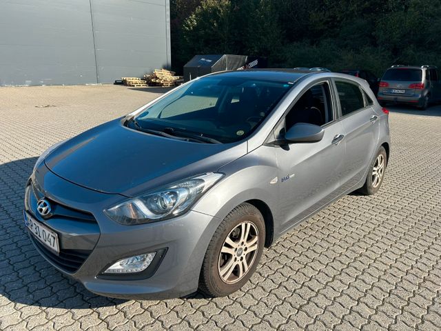 Hyundai i30 1.6*KLIMA*TEMPOMAT* NR. 2366