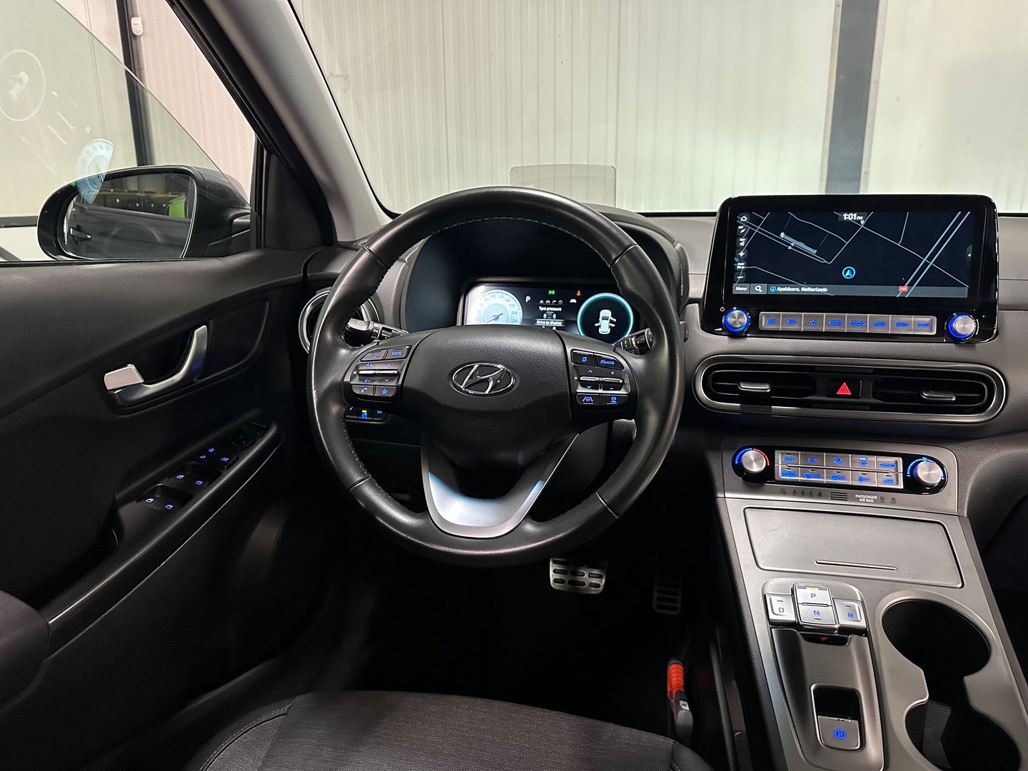 Hyundai Kona EV Fashion 64kWh | SOH 94% | Navi | kamera imagem 3
