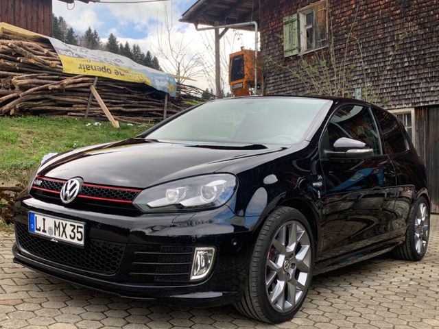 Volkswagen Golf 2.0 TSI GTI Edition 35 