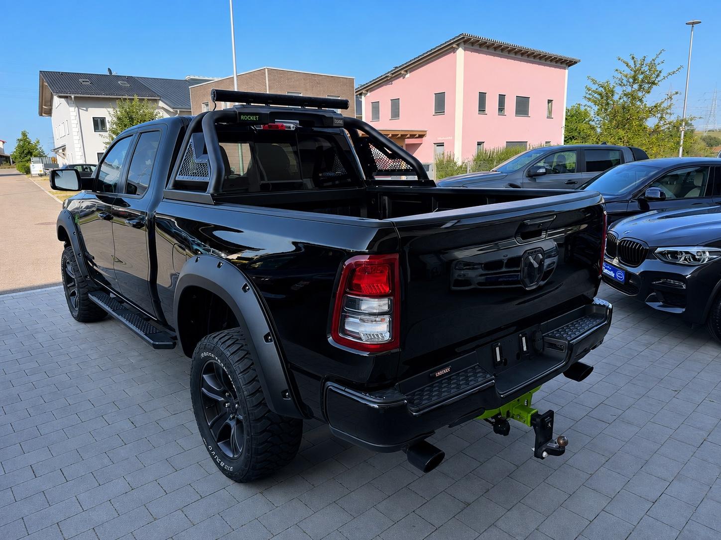 Dodge RAM 5.7 HEMI BIGHORN 4x4 LED LEDER NAVI LPG