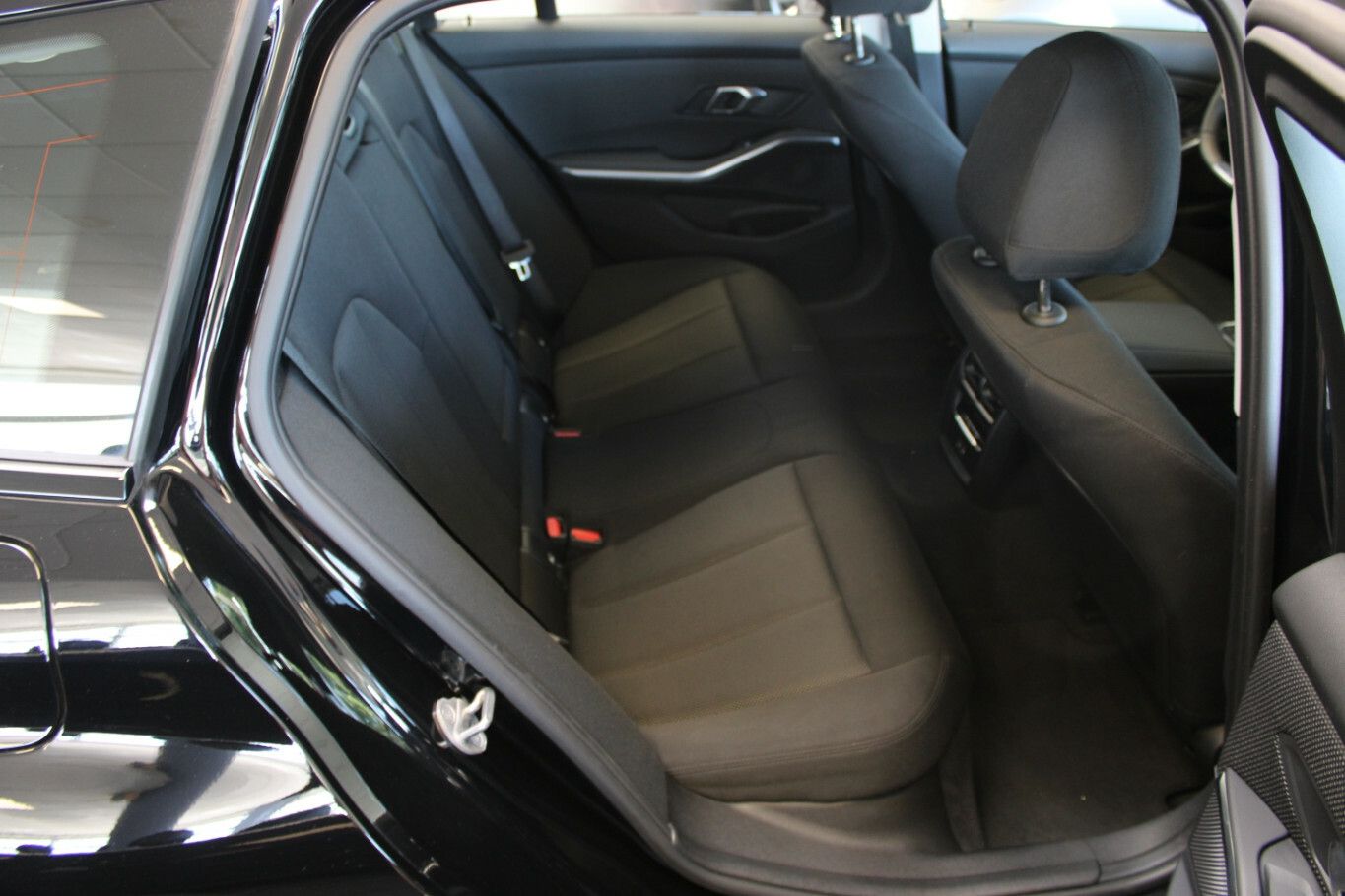 BMW 318 318i Touring Aut. foto 13