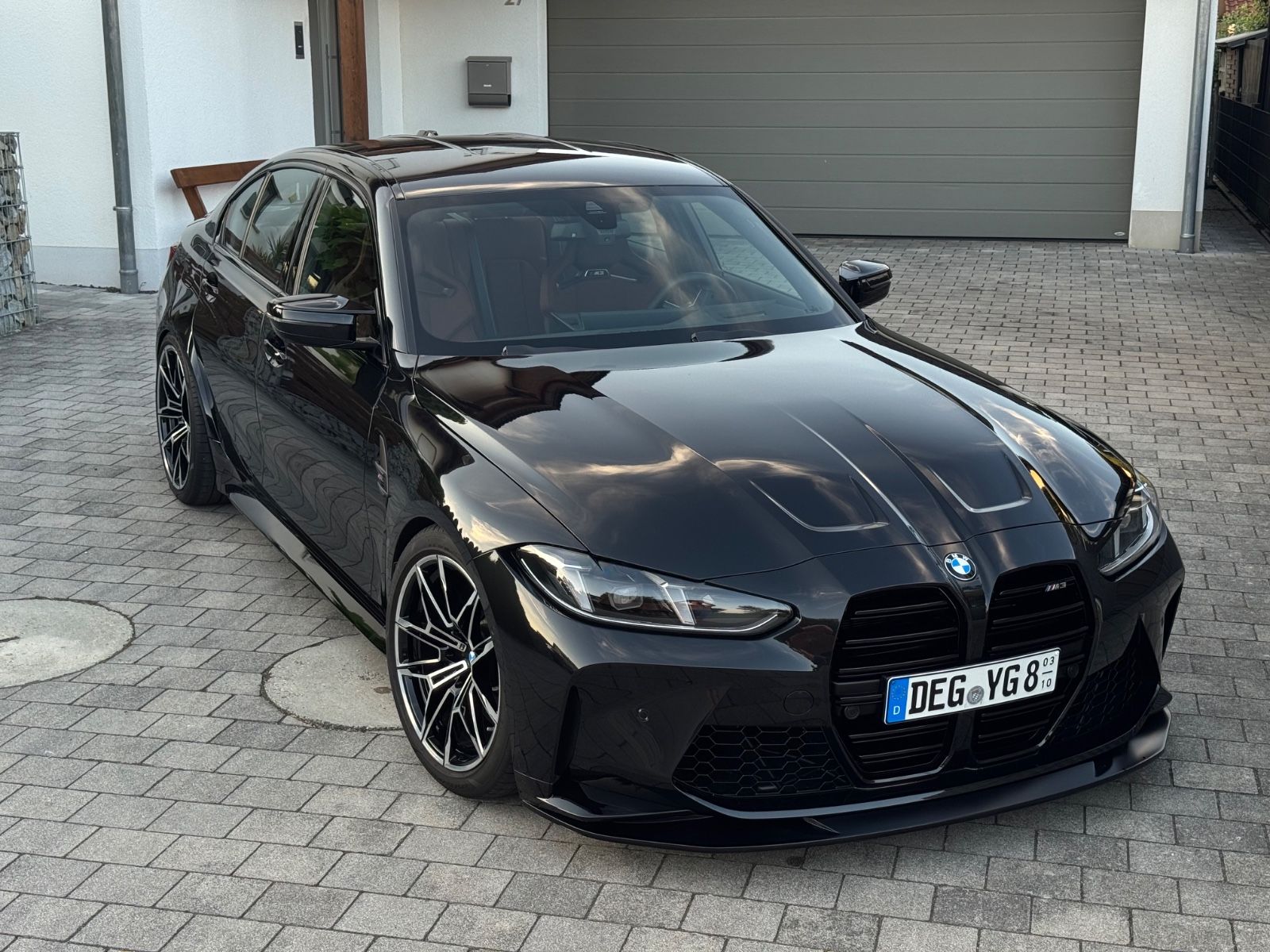 BMW M3 Handschalter | Individual Tartufo Carbonsitze