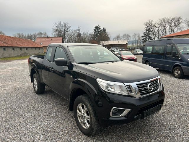 Nissan Navara NP300 Acenta King Cab 4x4