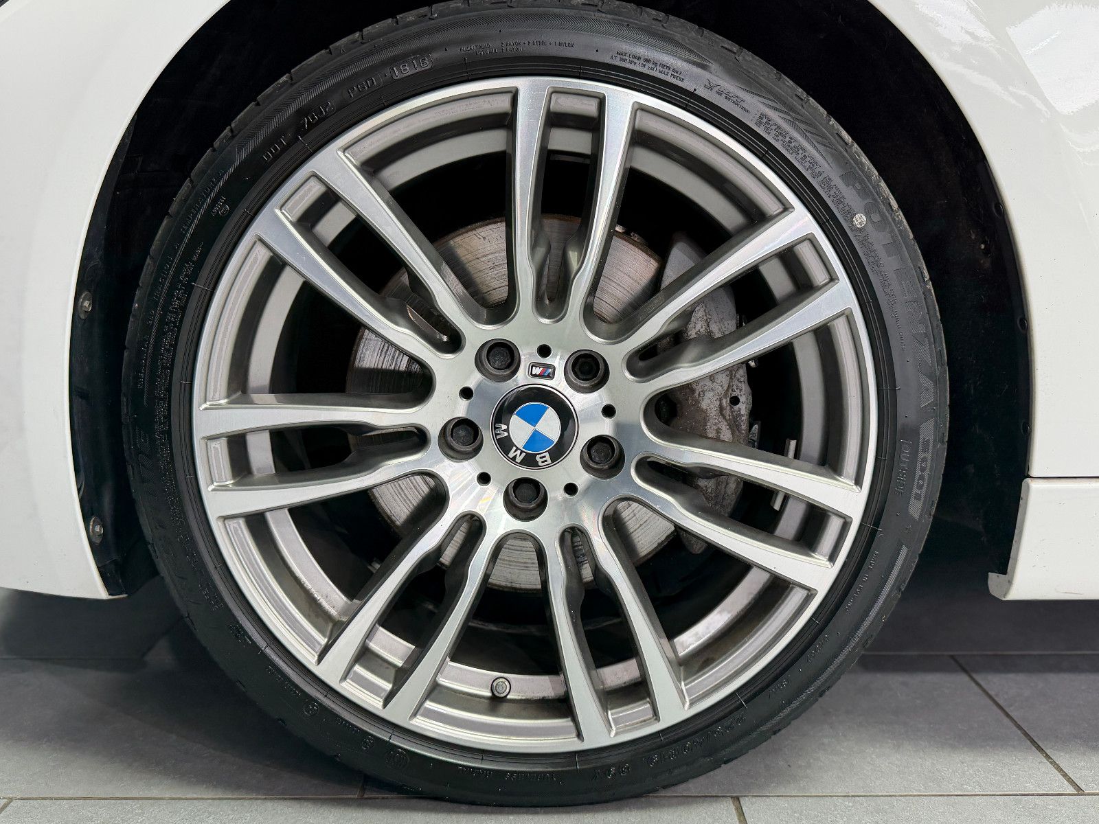 Fahrzeugabbildung BMW 340i Touring xDrive M Sport |H/K|HuD|AHK|PANO