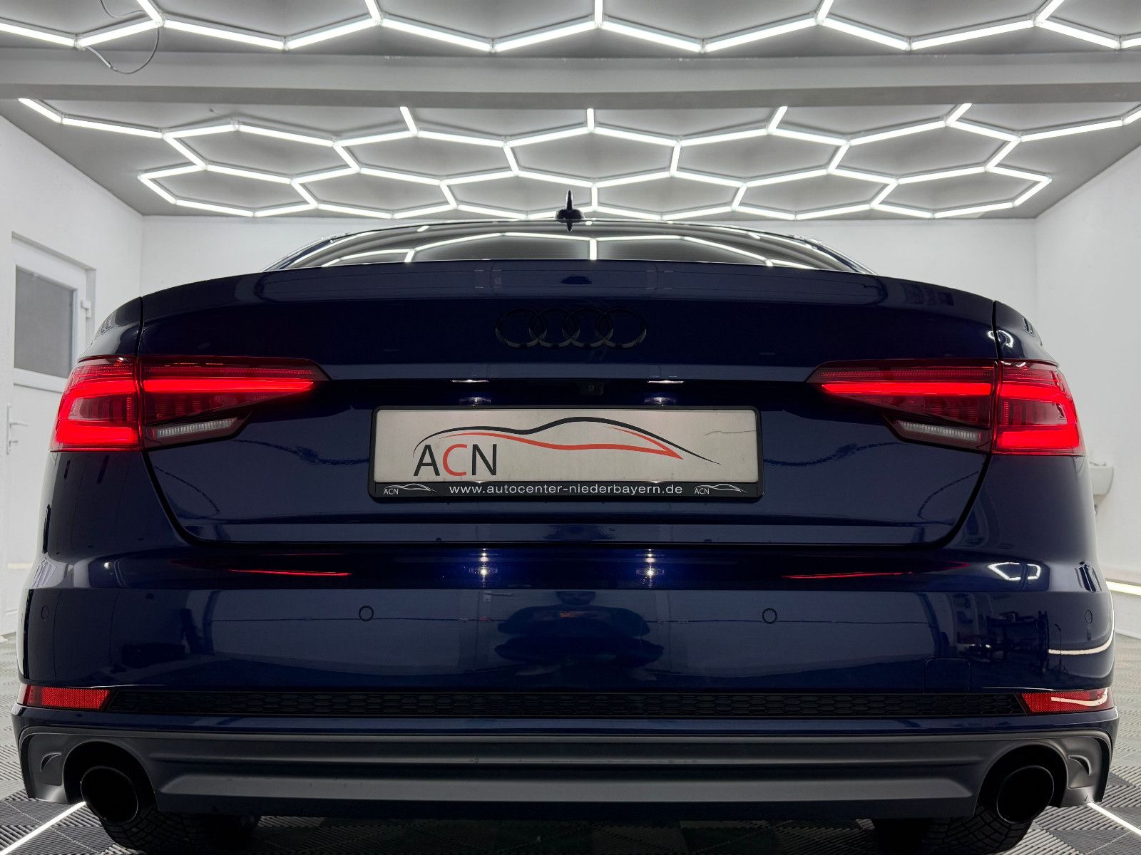 Fahrzeugabbildung Audi A4 Lim. S-LINE SPORT ultra/MATRIX/B&O/eGSD/VIRCO