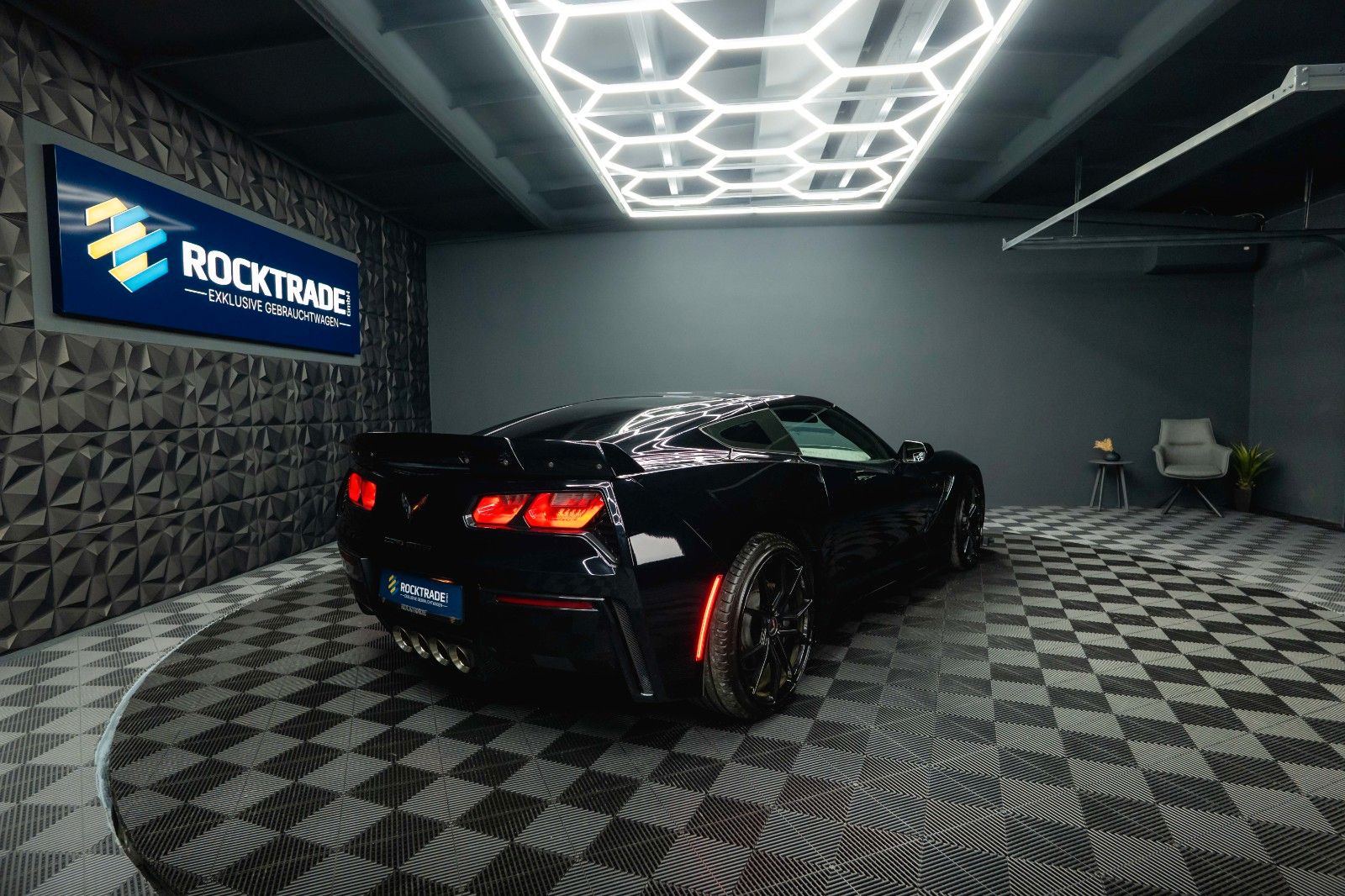 Fahrzeugabbildung Corvette C7 6.2 V8 Stingray 3LT Z06-Design Targa Perform.