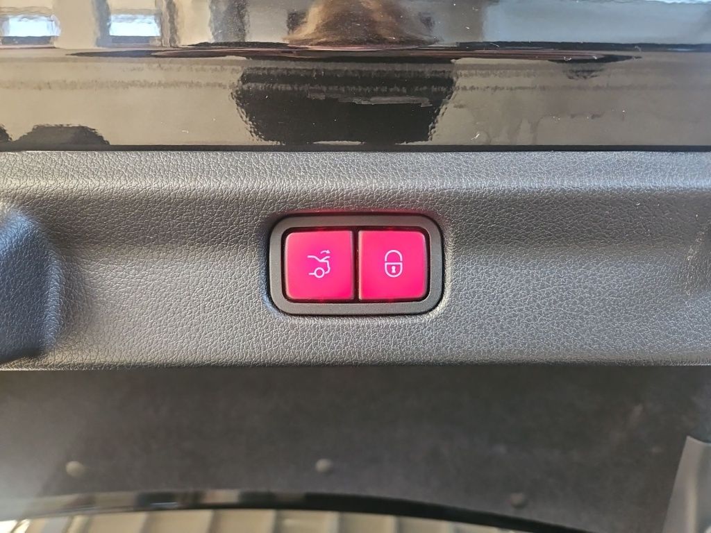 Fahrzeugabbildung Mercedes-Benz EQE 350+ AMG Distronic+ AHK Sitzklima Burm. 360°