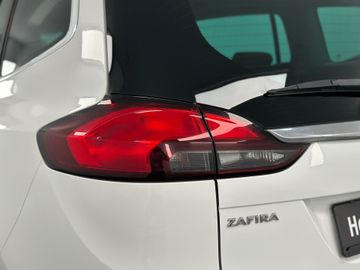 Opel Zafira Tourer - 9