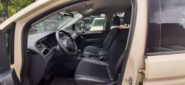 Volkswagen Touran - 9