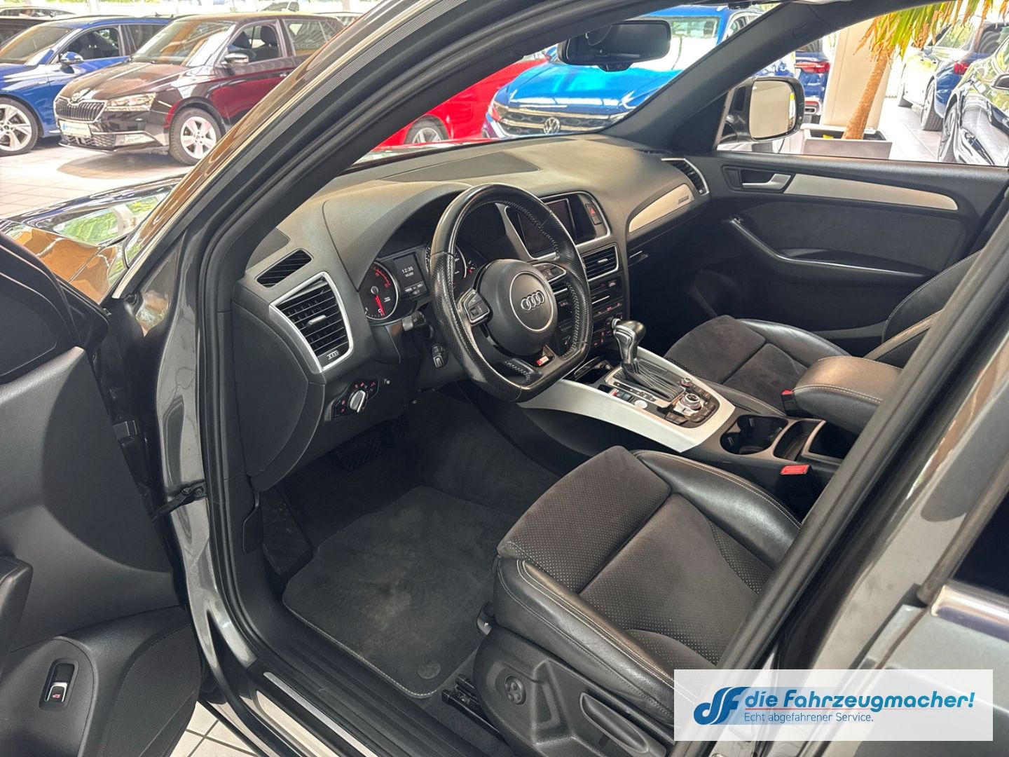 Fahrzeugabbildung Audi Q5 2.0 TDI quattro DPF clean diesel  S-line Spor