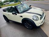 MINI Cooper Cabrio Cooper - MINI Cooper Cabrio aus 2011
