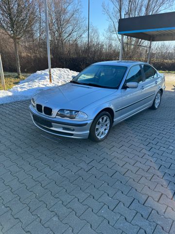 BMW 320i Automatikgetreibe