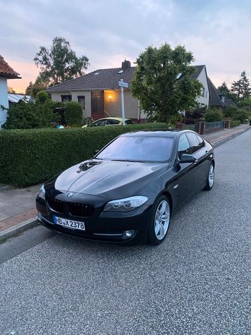 BMW F10 530d Checkheft