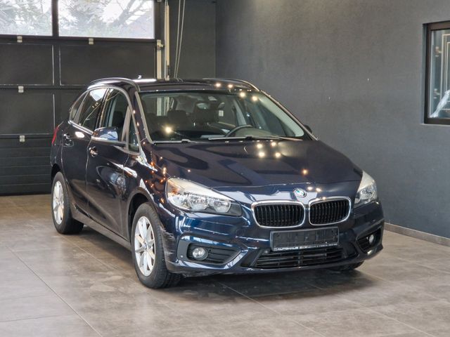 BMW 218i Active Tourer Advantage*Navi*Klimaauto*