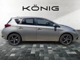 Toyota Auris (E18)(10.2012->) Hybrid Team D - Toyota Auris: Automatik