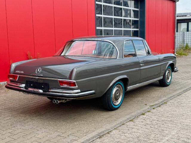 Mercedes-Benz 250 SE Coupe W 111, Restauriert