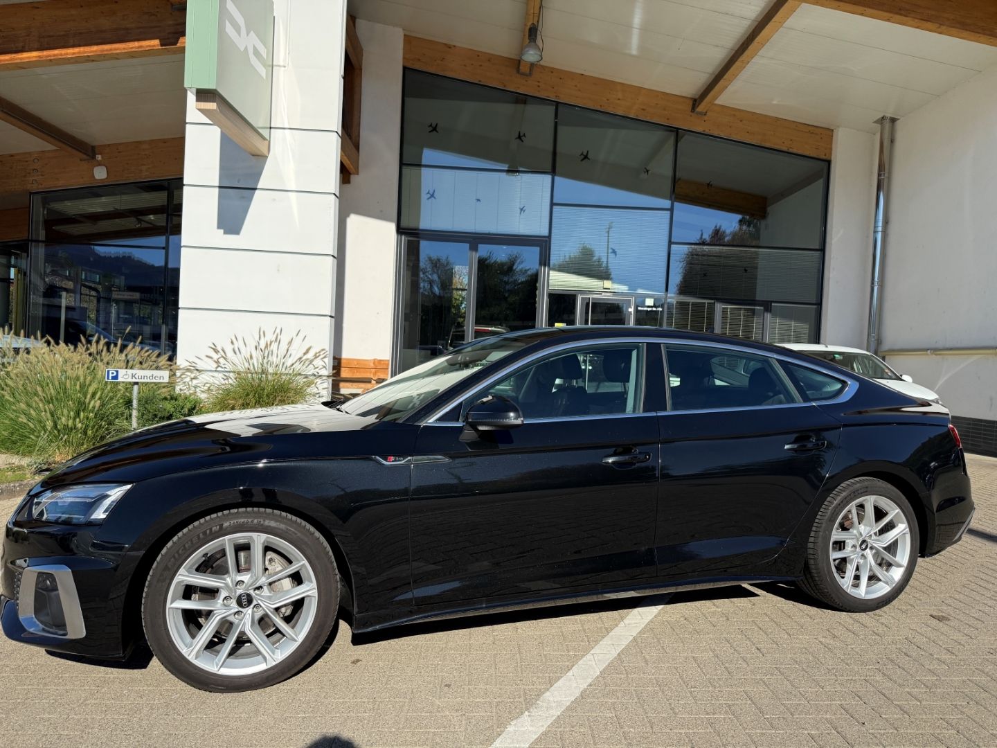Audi A5 Sportback 40 TDI quattro S line Sportpaket Na foto 2