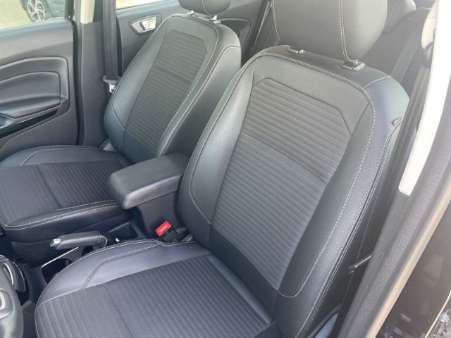 Fahrzeugabbildung Ford EcoSport 1.0 EcoBoost, Titanium , Navi, Sitzheiz