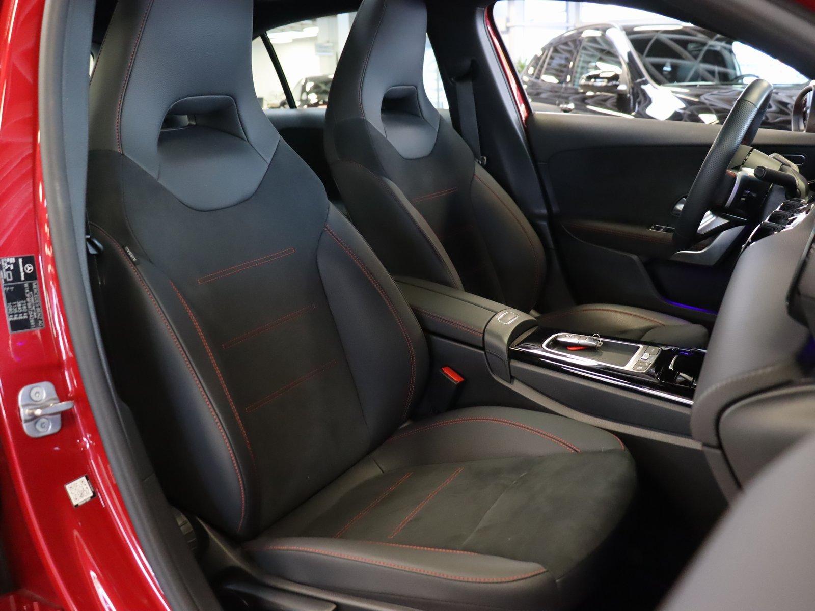 Mercedes-Benz A 250 e AMG Premium/Pano/AHK/Kamera/11kW-Laden