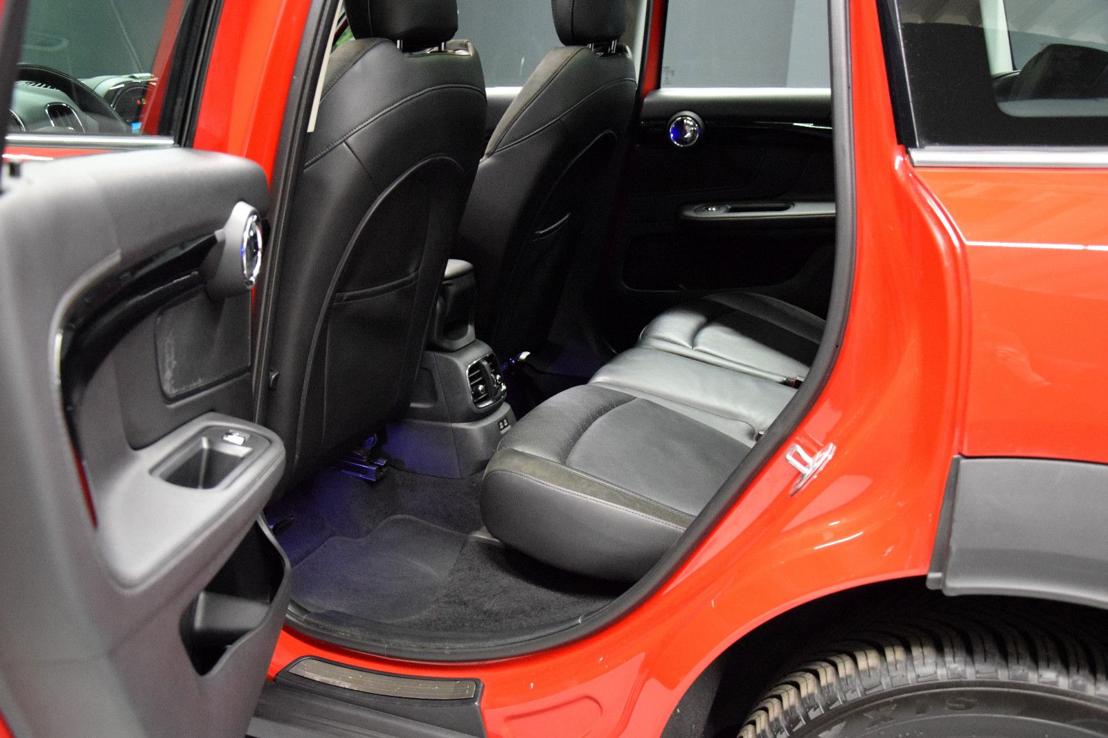 Fahrzeugabbildung MINI COOPER SD Countryman All4 Pano HuD h/k Kamera