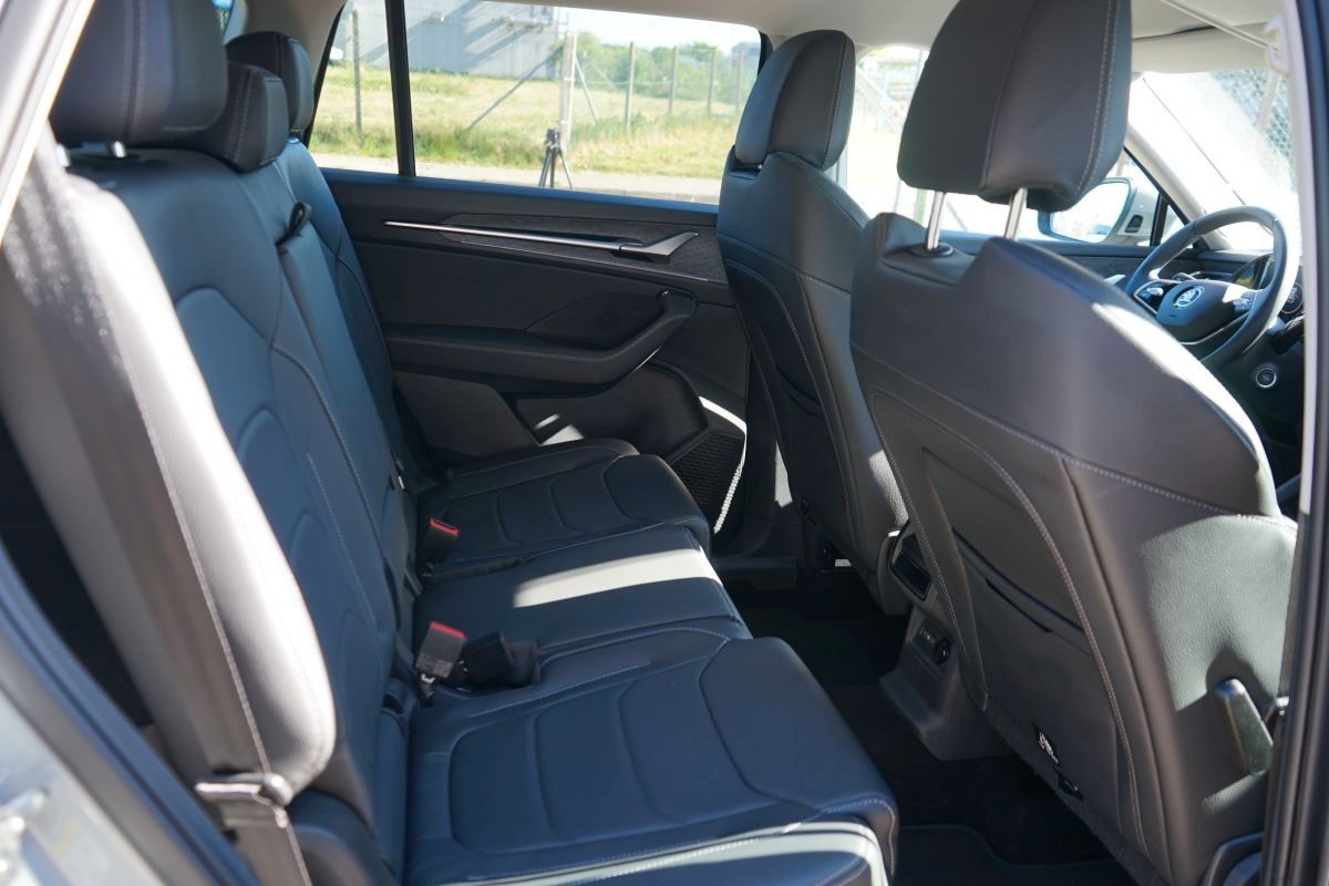 Fahrzeugabbildung SKODA Kodiaq 2.0 TDI 190 PS 4x4 Sport*Head Up*7 Sitzer