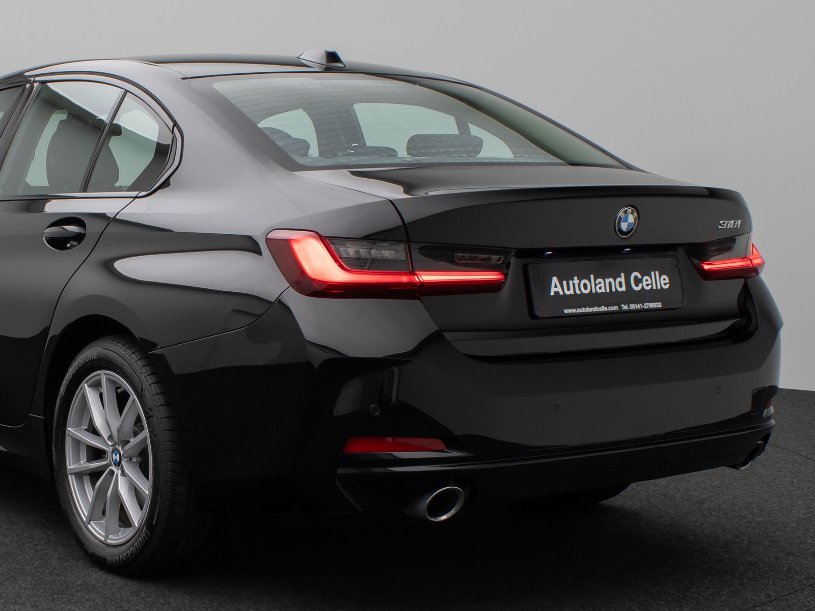 Fahrzeugabbildung BMW 318i HUD DAB CockPitPro PDC Geschwindigkeitsreg