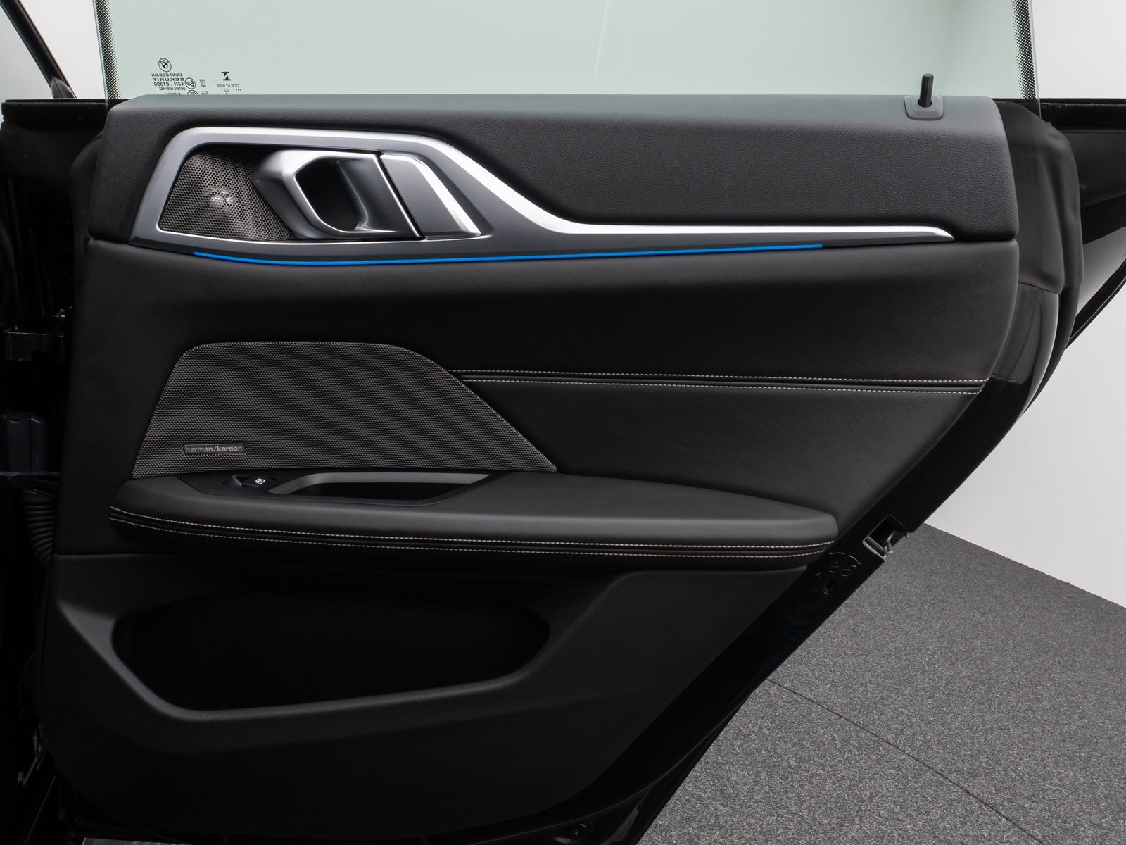 Fahrzeugabbildung BMW i4 M50 Gran Coupé Kamera Laser H/K HUD ACC AHK