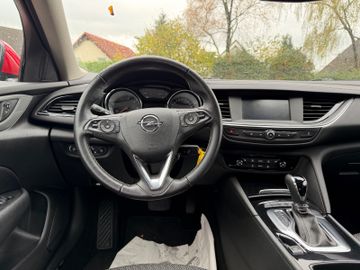 Opel Insignia - 12