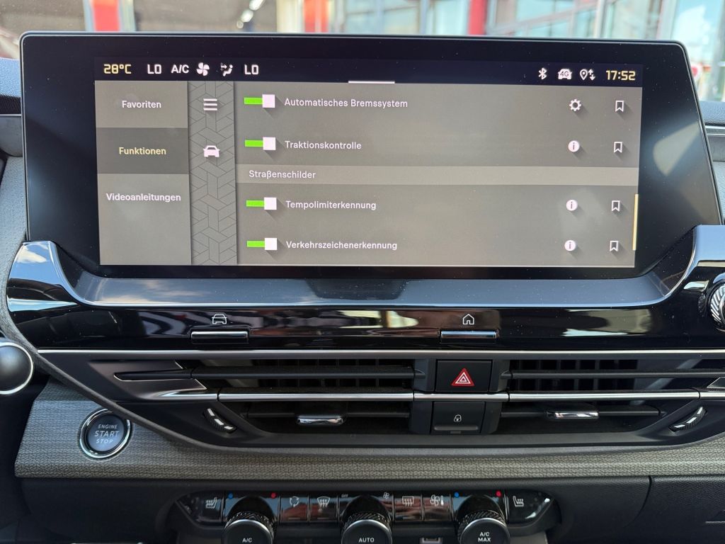 Fahrzeugabbildung Citroën C5 X PureTech 180 Start&Stop EAT8 SHINE PACK