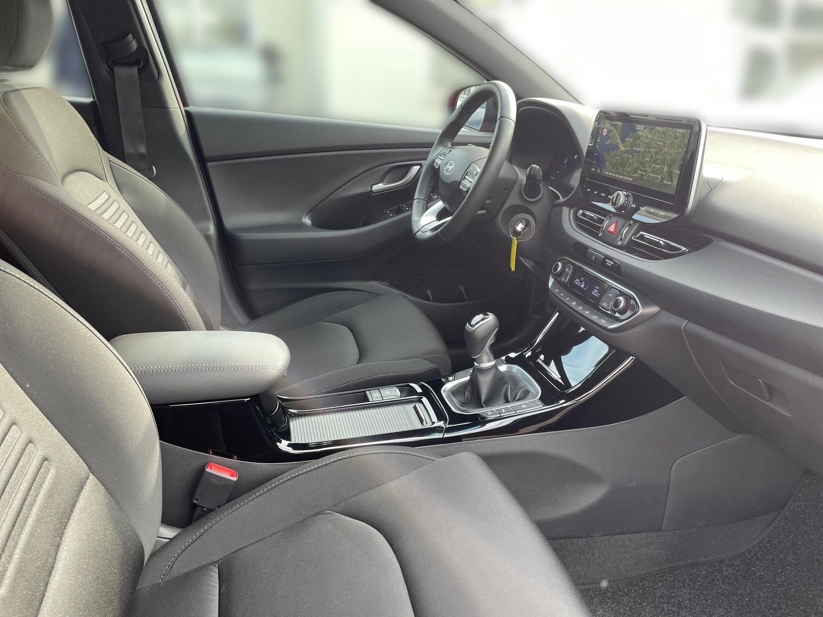 Hyundai i30 1.0 T-GDI Advantage KlimaA*LED*Navi*SHZ*Kam. foto 13