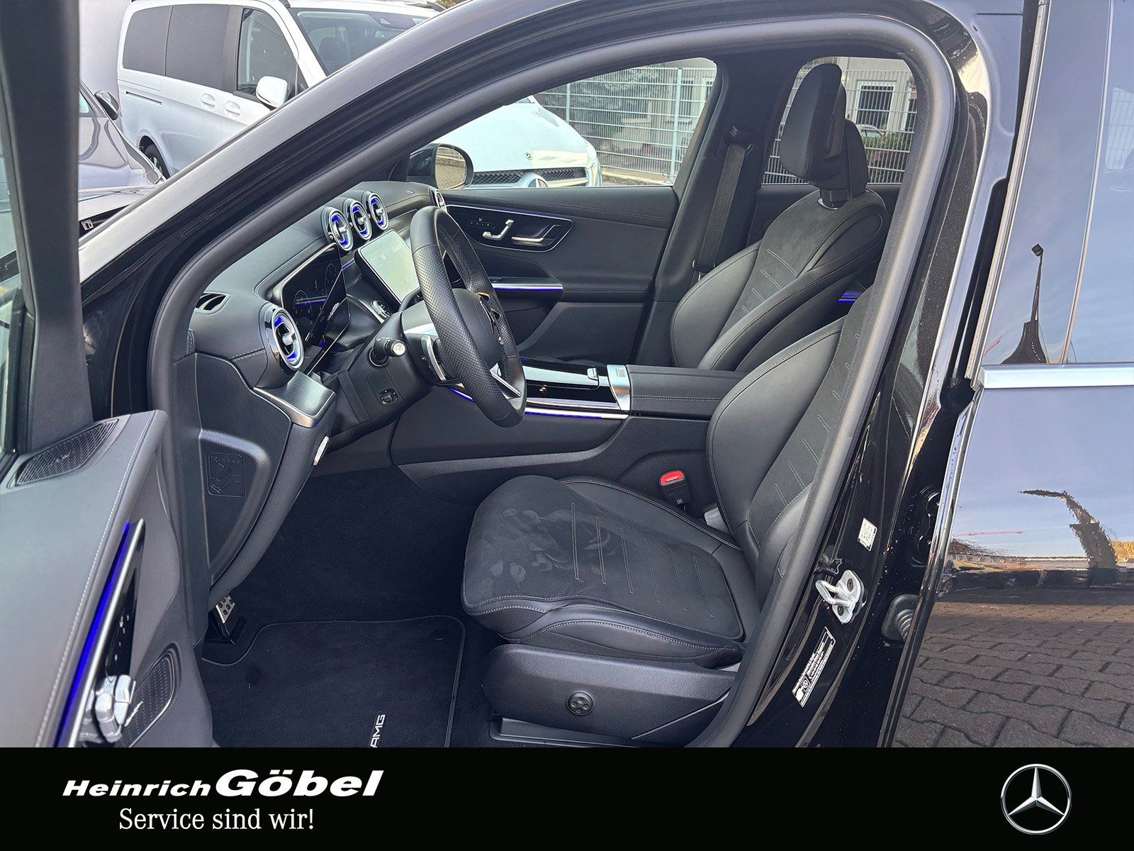 Fahrzeugabbildung Mercedes-Benz GLC 450 d 4M AMG*AHK*MEMORY*360°KAMERA*KEYLESS*