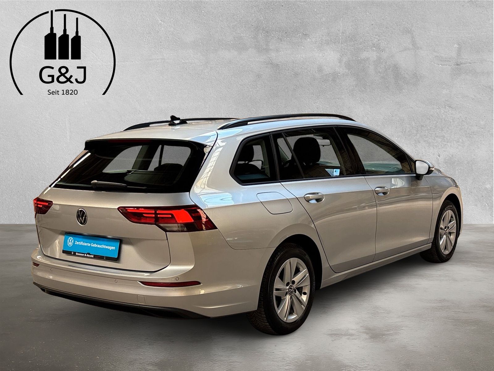 Fahrzeugabbildung Volkswagen Golf Variant 1.5 eTSI Life DSG AppConnect