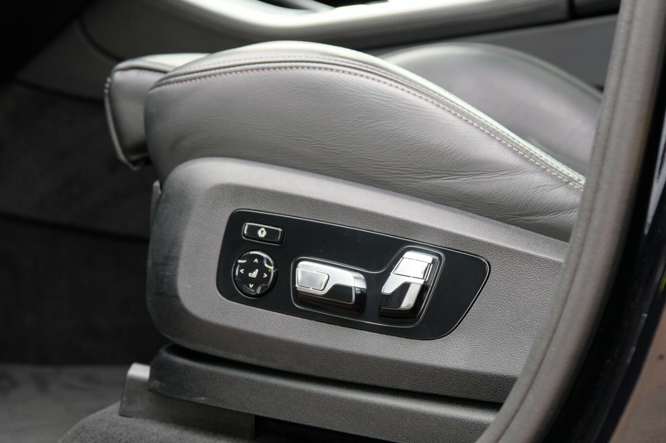 X5 50 e xDrive M Sport Pro Alcantara