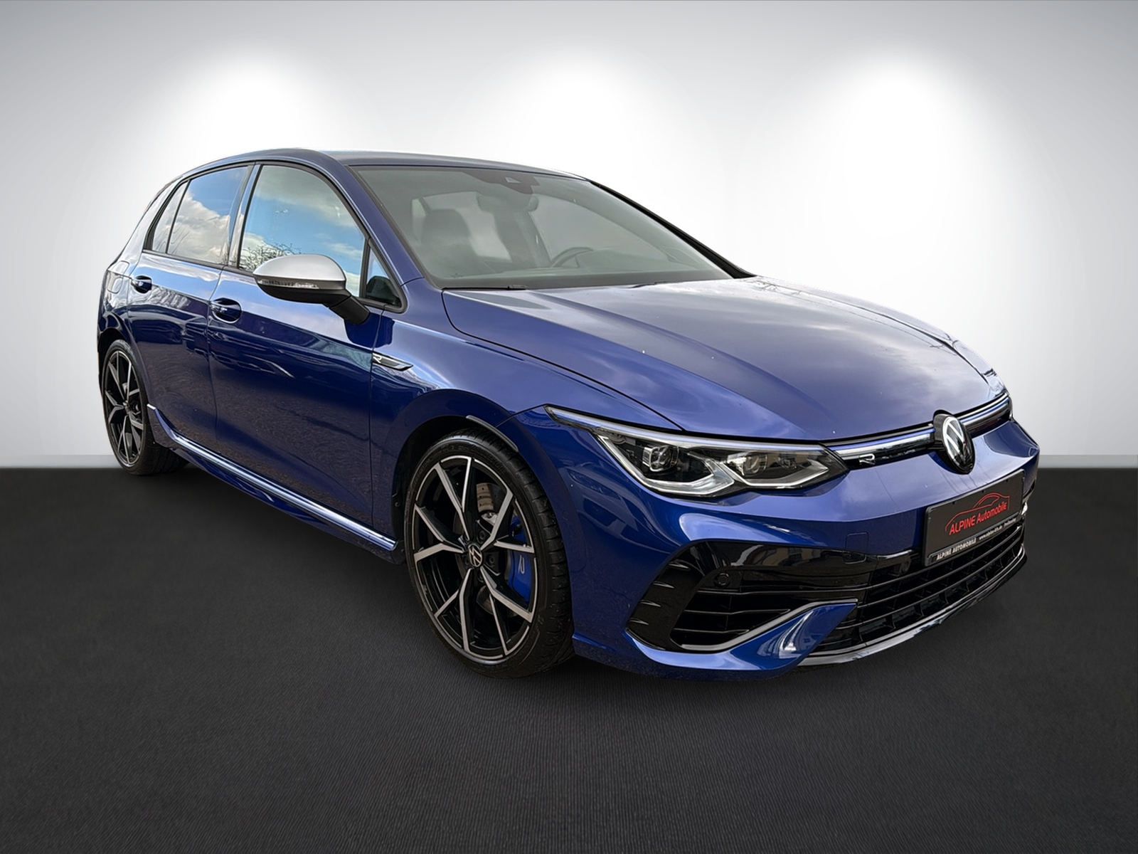 Volkswagen Golf VIII R 2.0 TSI 4Motion DCC HarmanKardon foto 4