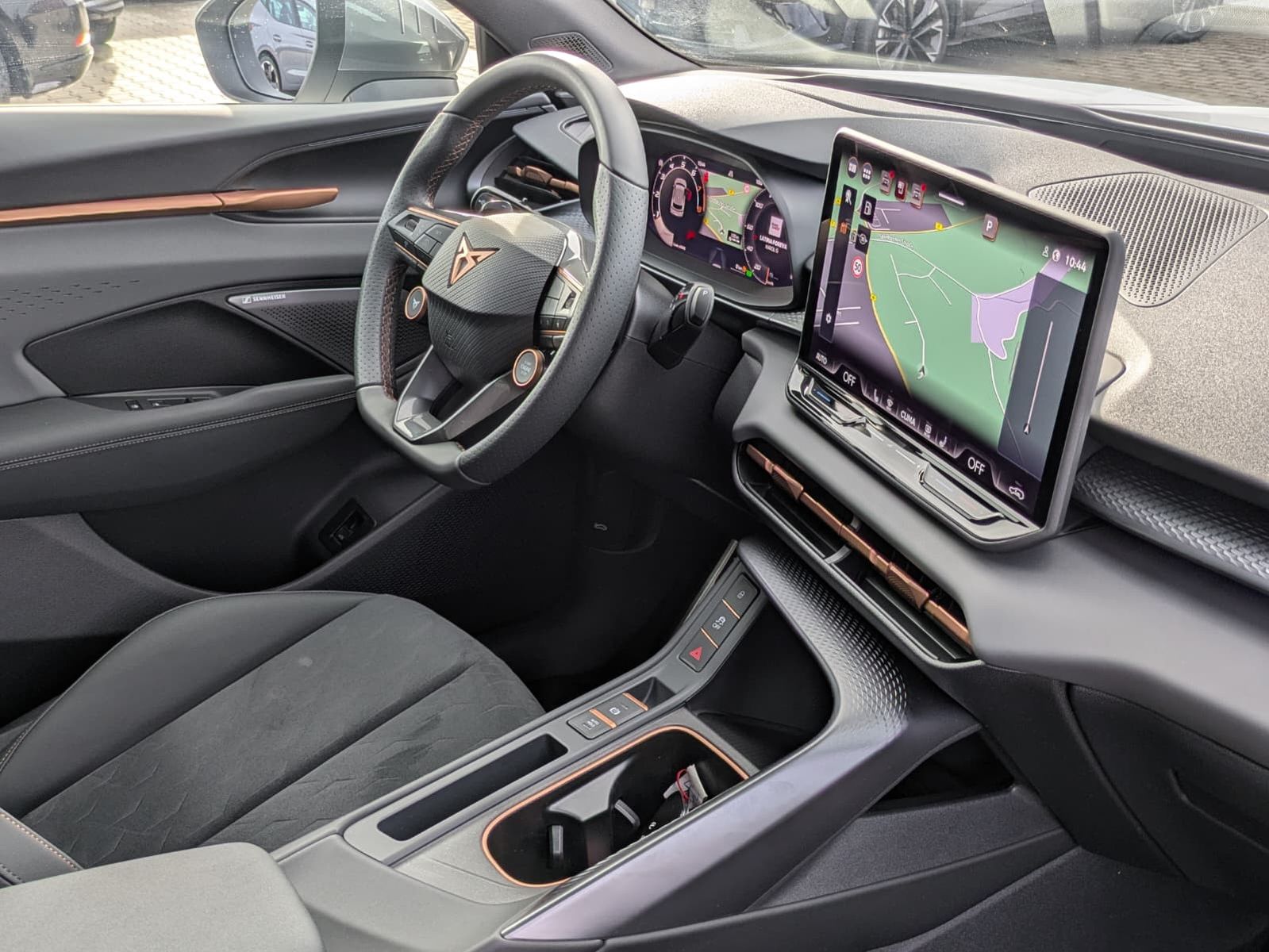 Fahrzeugabbildung CUPRA Terramar 2.0 TSI 4D VZ HUD*MATRIX*PANO*DCC*20"