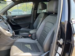 Fahrzeugabbildung Volkswagen Tiguan Allspace 2.0 TDI R-Line 4M LEDER PANO STH