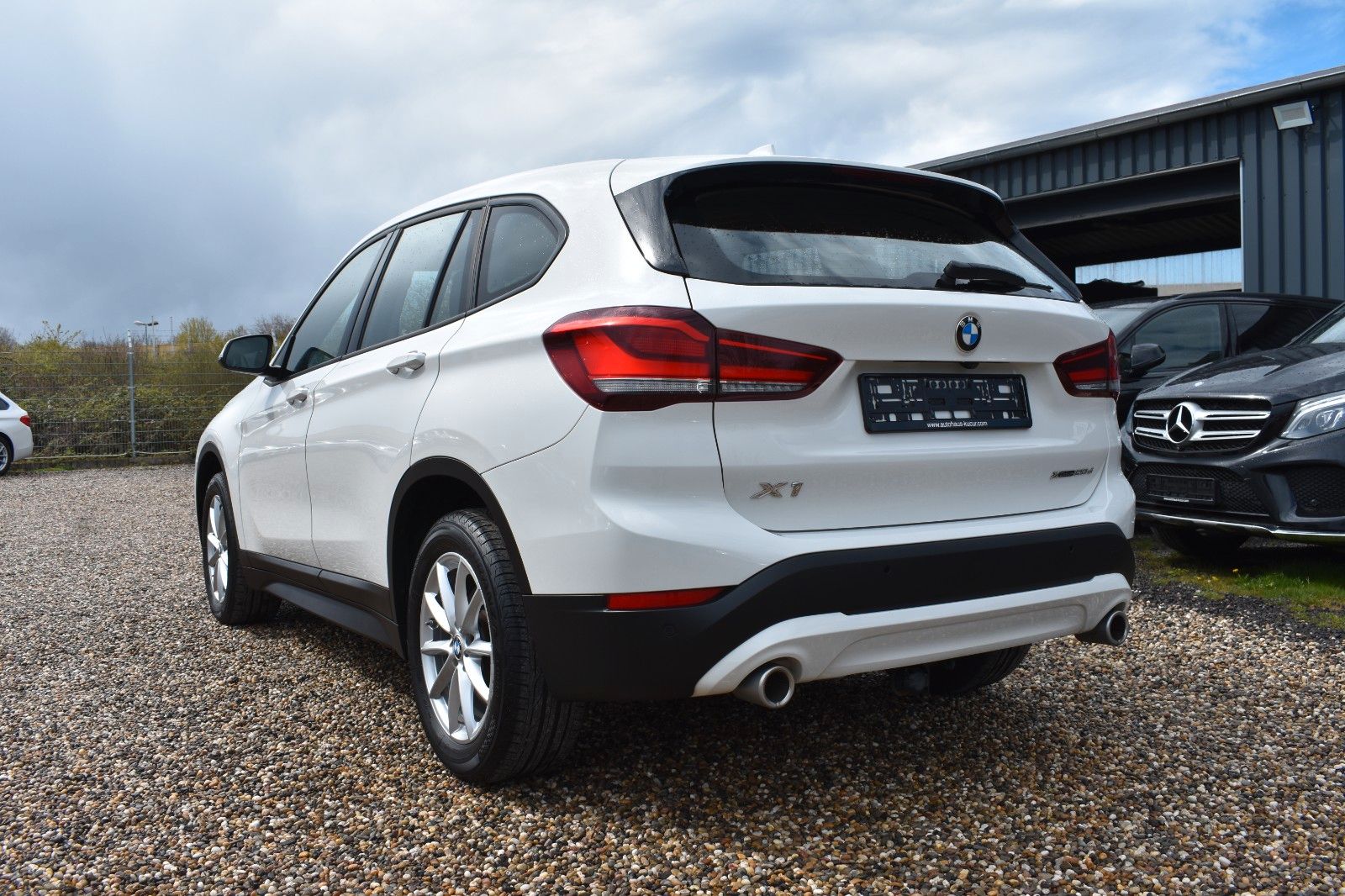 Fahrzeugabbildung BMW X1 xDrive 20 d Advantage AHK H&K