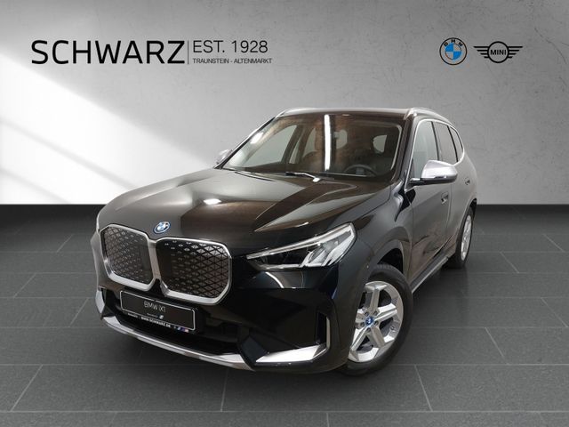 BMW iX1 eDrive20 xLine 18" AHK Aktivsitz 399€mtl.