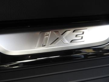 صورة مصغرة 28 لـ 2024 BMW IX3