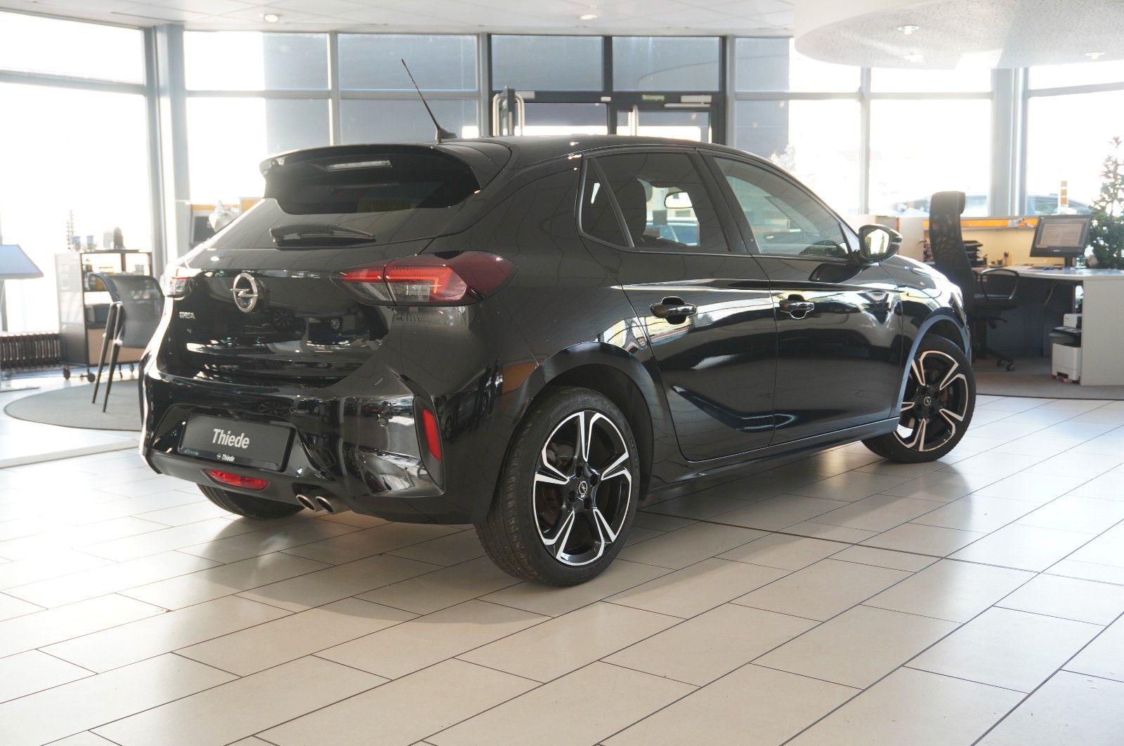 Fahrzeugabbildung Opel Corsa F 1.2T GS-LINE NAVI/LED/KAMERA/SHZ/DAB+