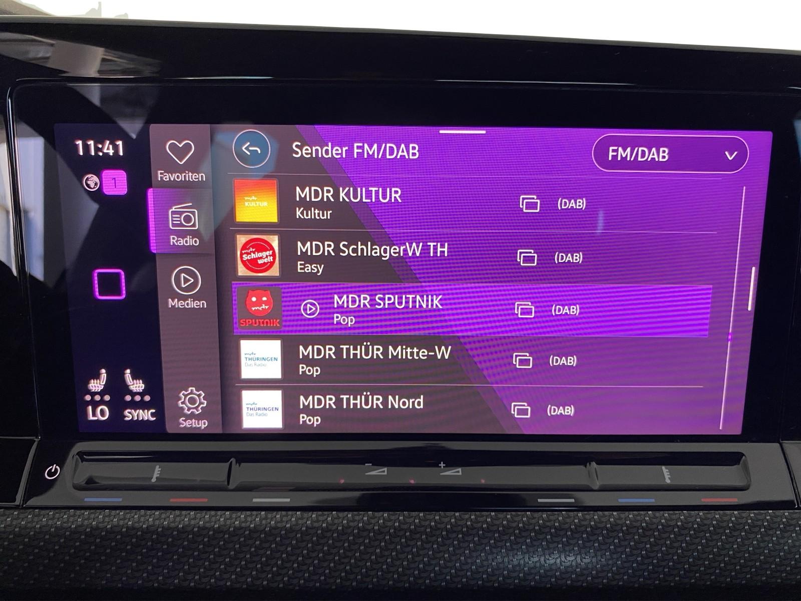 Volkswagen Golf VIII 1.5 eTSI R-Line +DSG+MATRIX+BLACK+LED+, миниатюра 18