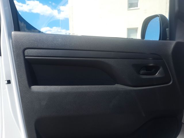 Vivaro Lang (L3). 2.0  Autom.