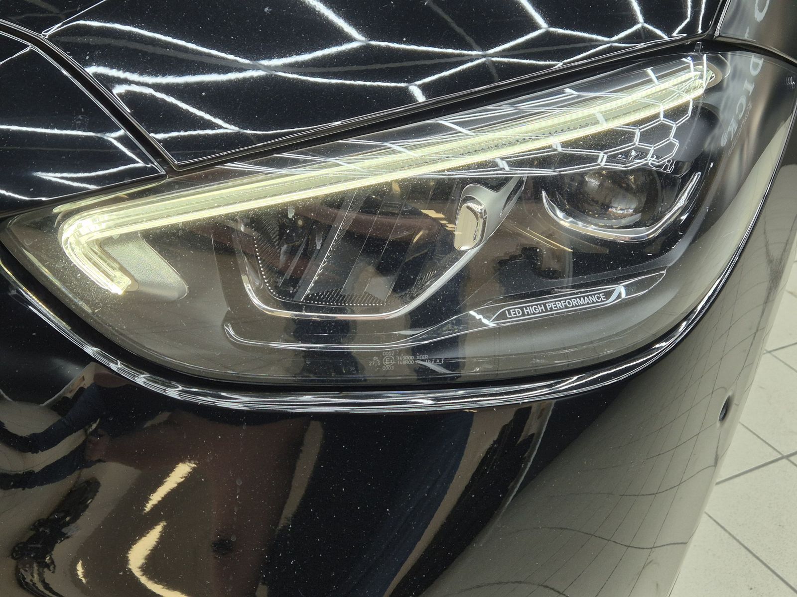 Fahrzeugabbildung Mercedes-Benz C 180 T CGI 9G NAVI+LED+SHZ+KAMERA+TEMP+DAB+LM
