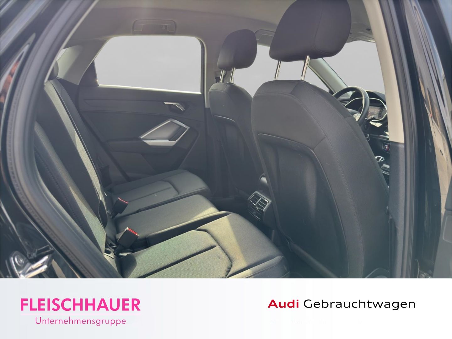 Audi Q3 Sportback 45 TFSI e S line Navi LED AHK Kamer foto 19