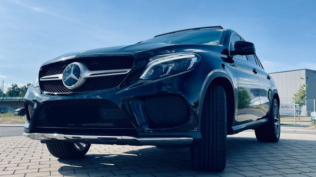 MERCEDES-BENZ GLE 4MATIC - AMG Line - Service/TÜV/Reifen NEU